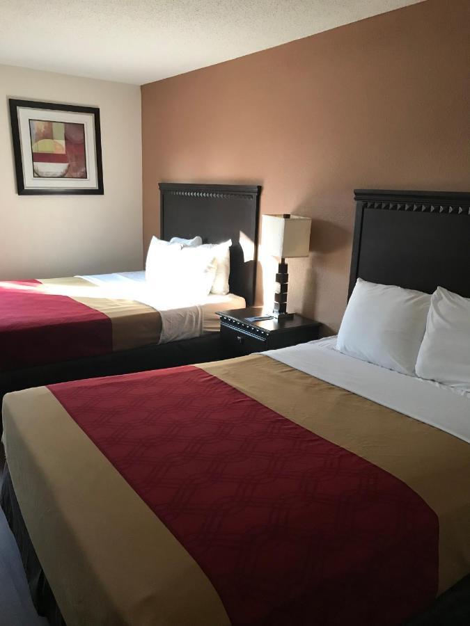 The Best Inn & Suites Markham Exterior photo
